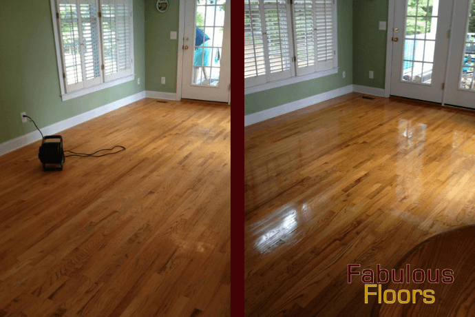 before and after of a hardwood floor resurfacing project in lilburn, GA